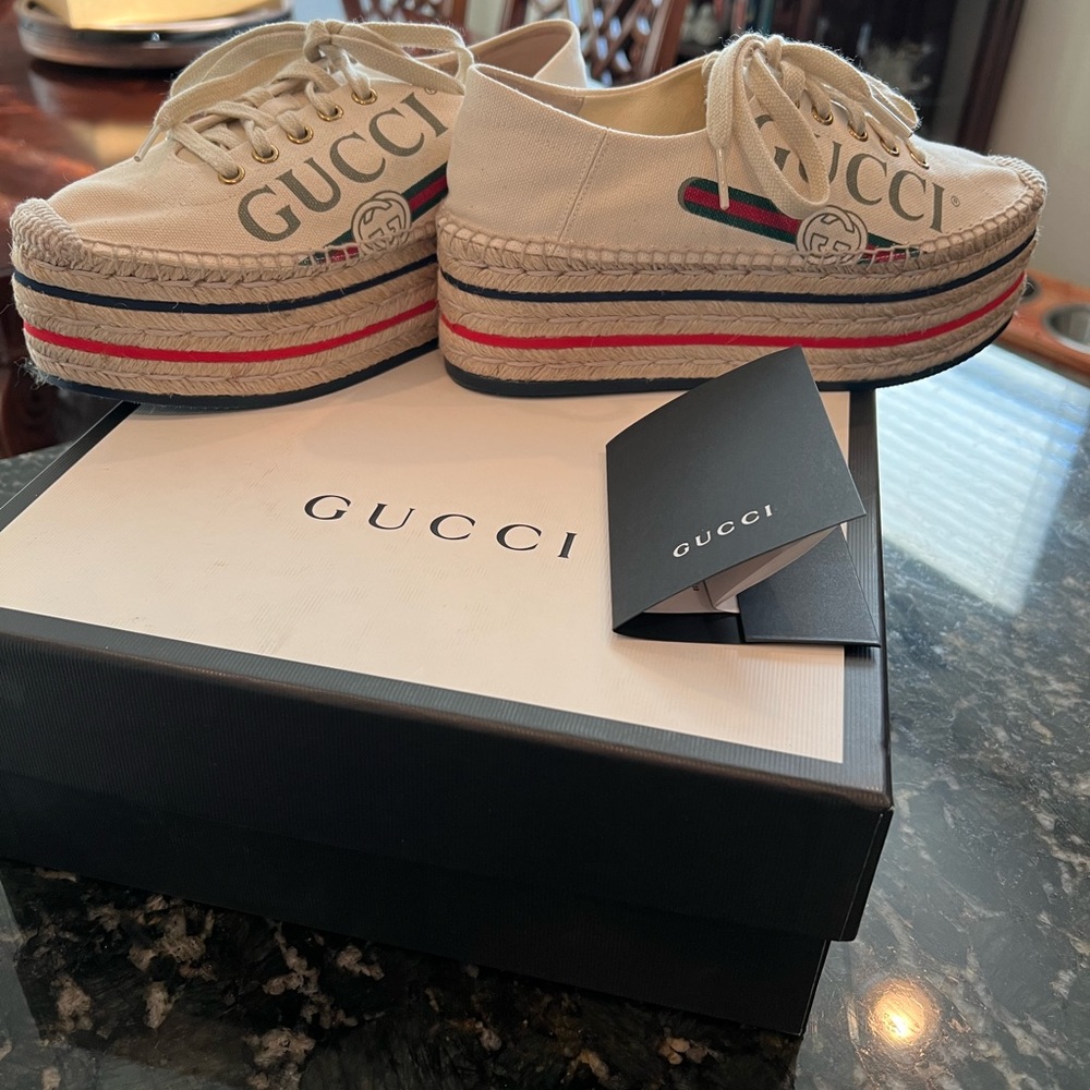 Gucci espadrilles new never worn